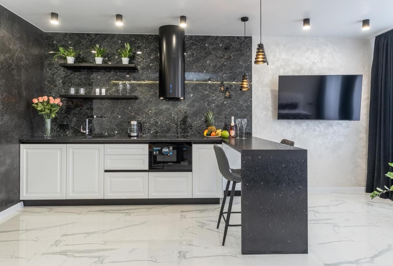 Лучшие Апартаменты На 2 Этаже В Жк Seven Kiev Exterior foto