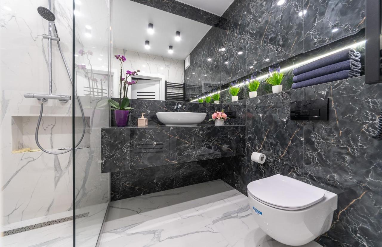 Лучшие Апартаменты На 2 Этаже В Жк Seven Kiev Exterior foto